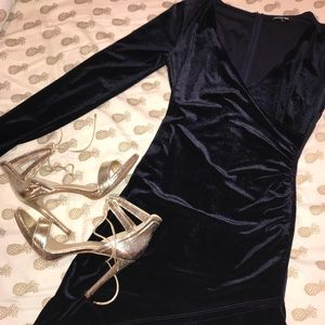 GIANNI BINI Navy Velvet Wrap Dress